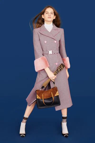Look 3